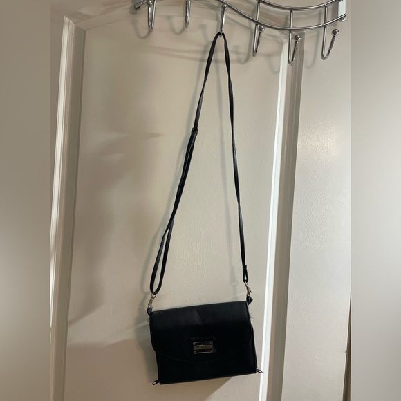 Euroline Crossbody Organizer Wallet - Picture 2 of 14